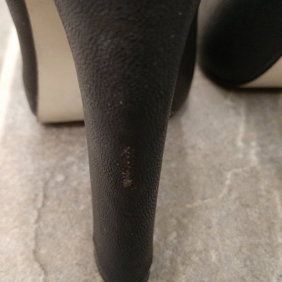 EUC Dolce Vita Heels - Picture 3 of 3